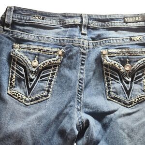 Vigoss Women's Bootcut Jeans-Heritage Fit Size 14 32L Rhinestones/Distressed Hem